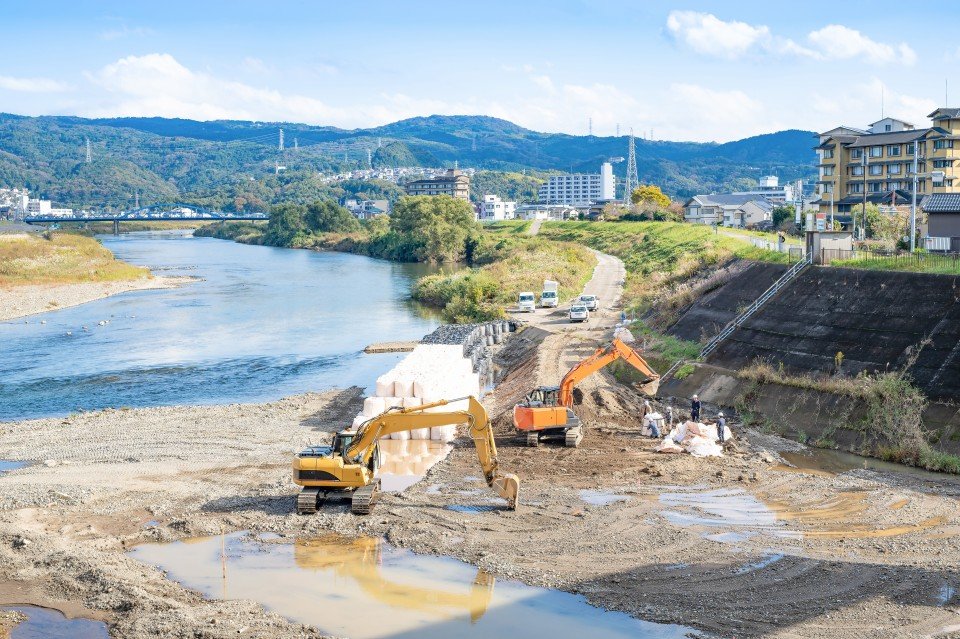 造成地と構内通路 施工写真